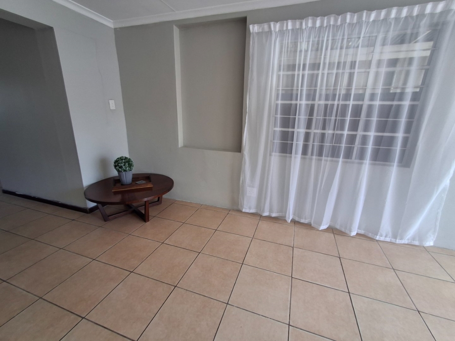 To Let 3 Bedroom Property for Rent in Willows Free State